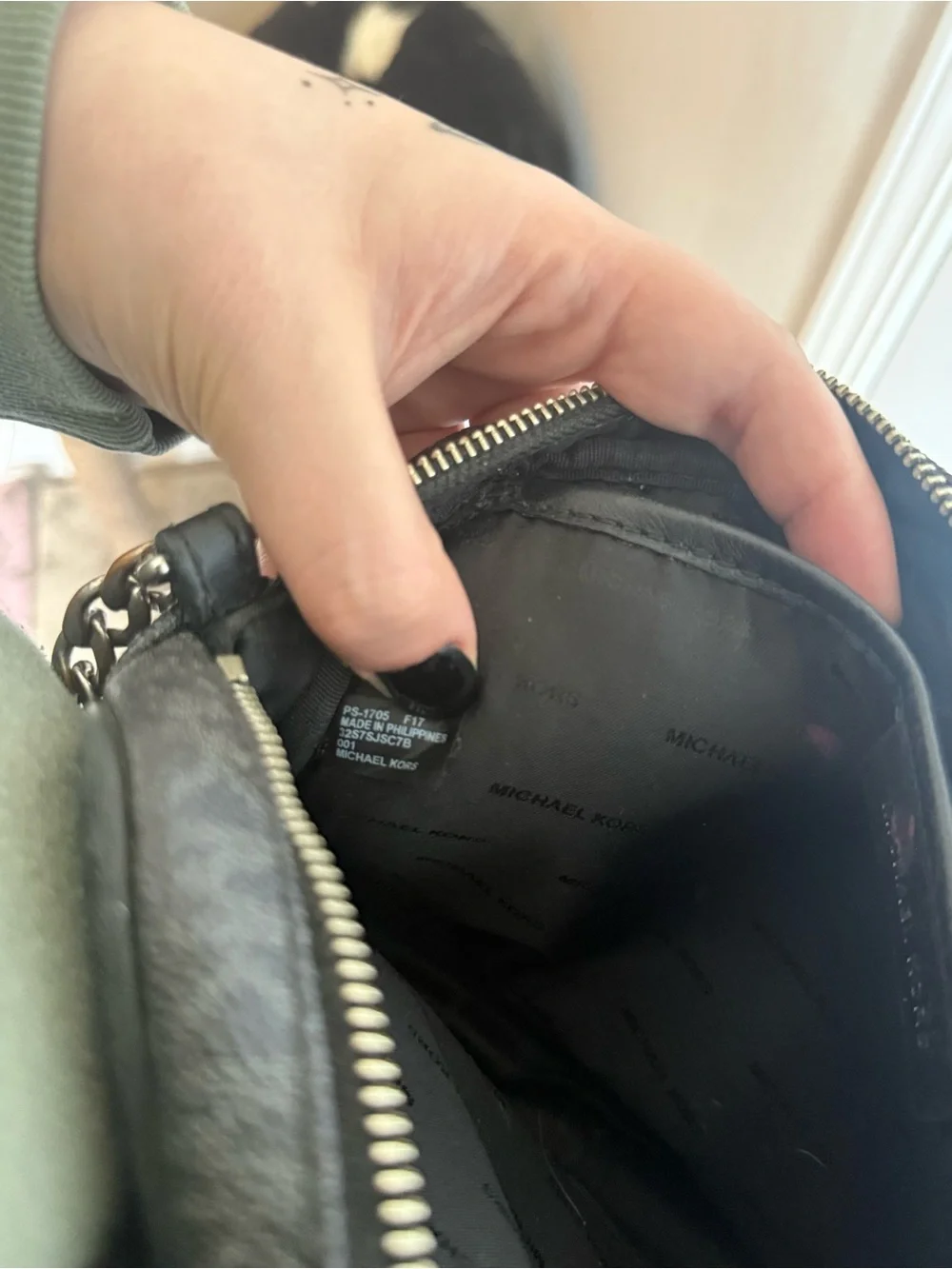 Michael Kors Jet Set Large Monogram Crossbody Bag (As-Is / Repair)